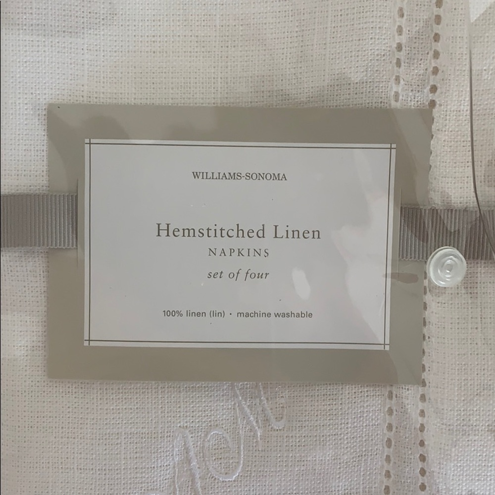 William Sonoma hemstitched linen set of 4.
2 sets available